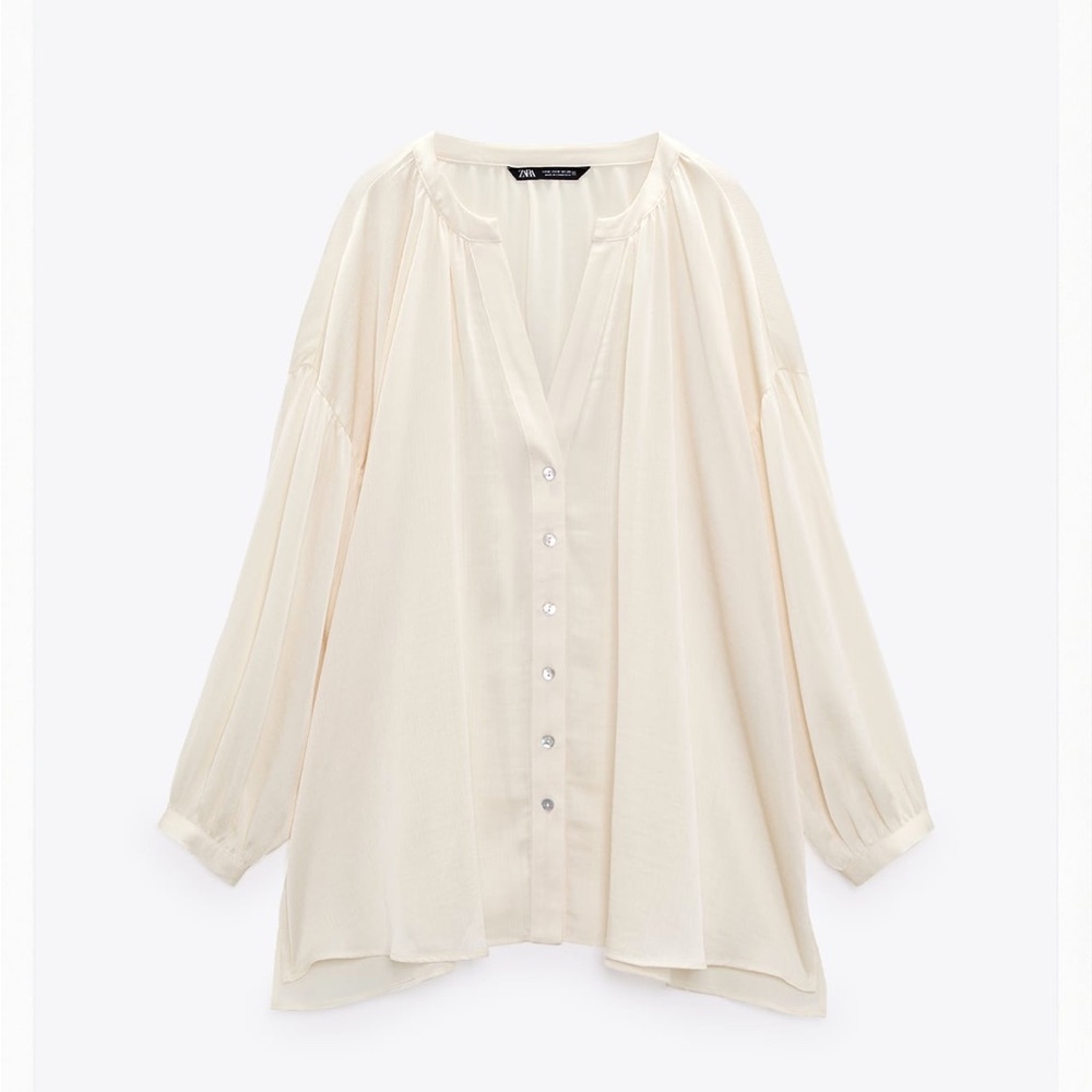 Zara satin effect jacquard blouse color cream. Never worn!!!